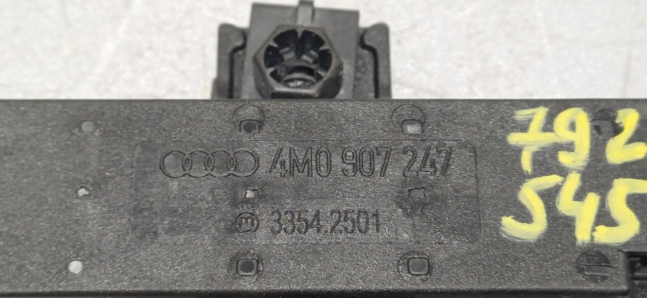 DIJELOVI ANTENA AUDI A7 > 18- 4M0907247