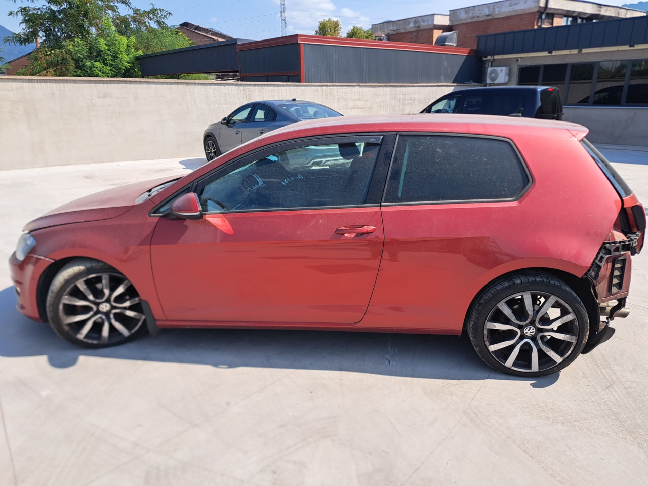 DIJELOVI GOLF 7 2.0 DIZEL 2013. DVOJA VRATA MJENJAC MOTOR CRBC
