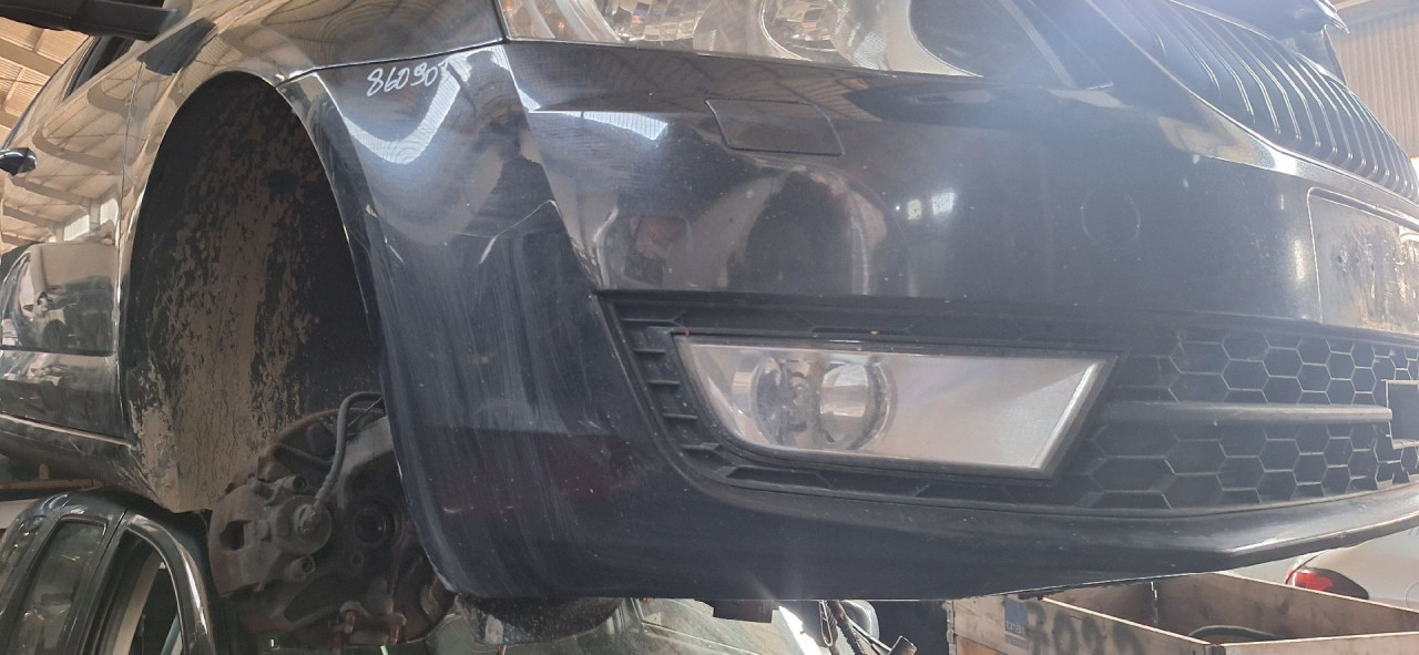 DIJELOVI BRANIK SKODA OCTAVIA > 13-16 1.6 5E0807217A