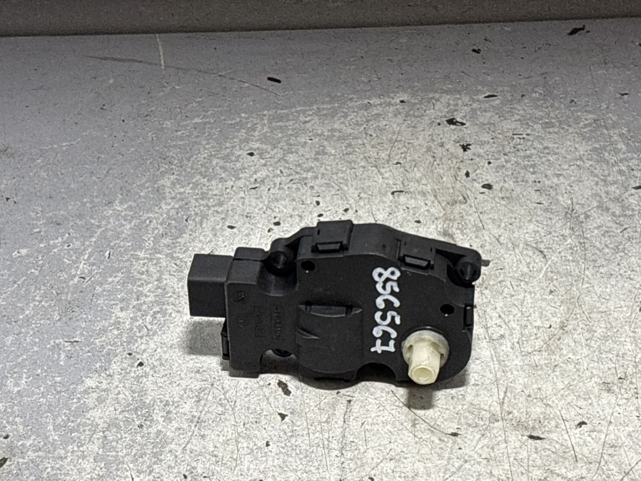 MOTORIC KLAPNE AUDI A5 (8T3/8F7) COUPE > 07-11 412650750