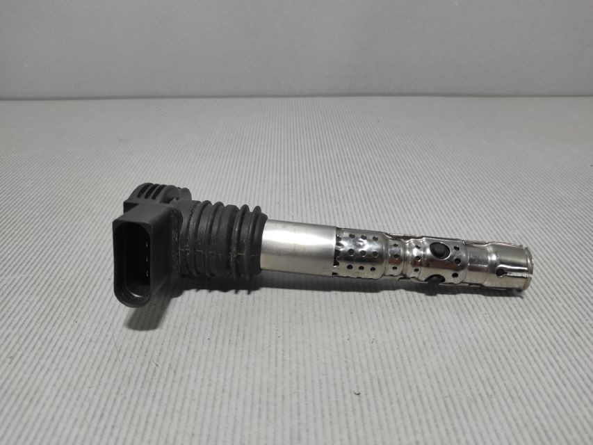 DIJELOVI BOMBINA AUDI A6 > 97-01 06B905115R