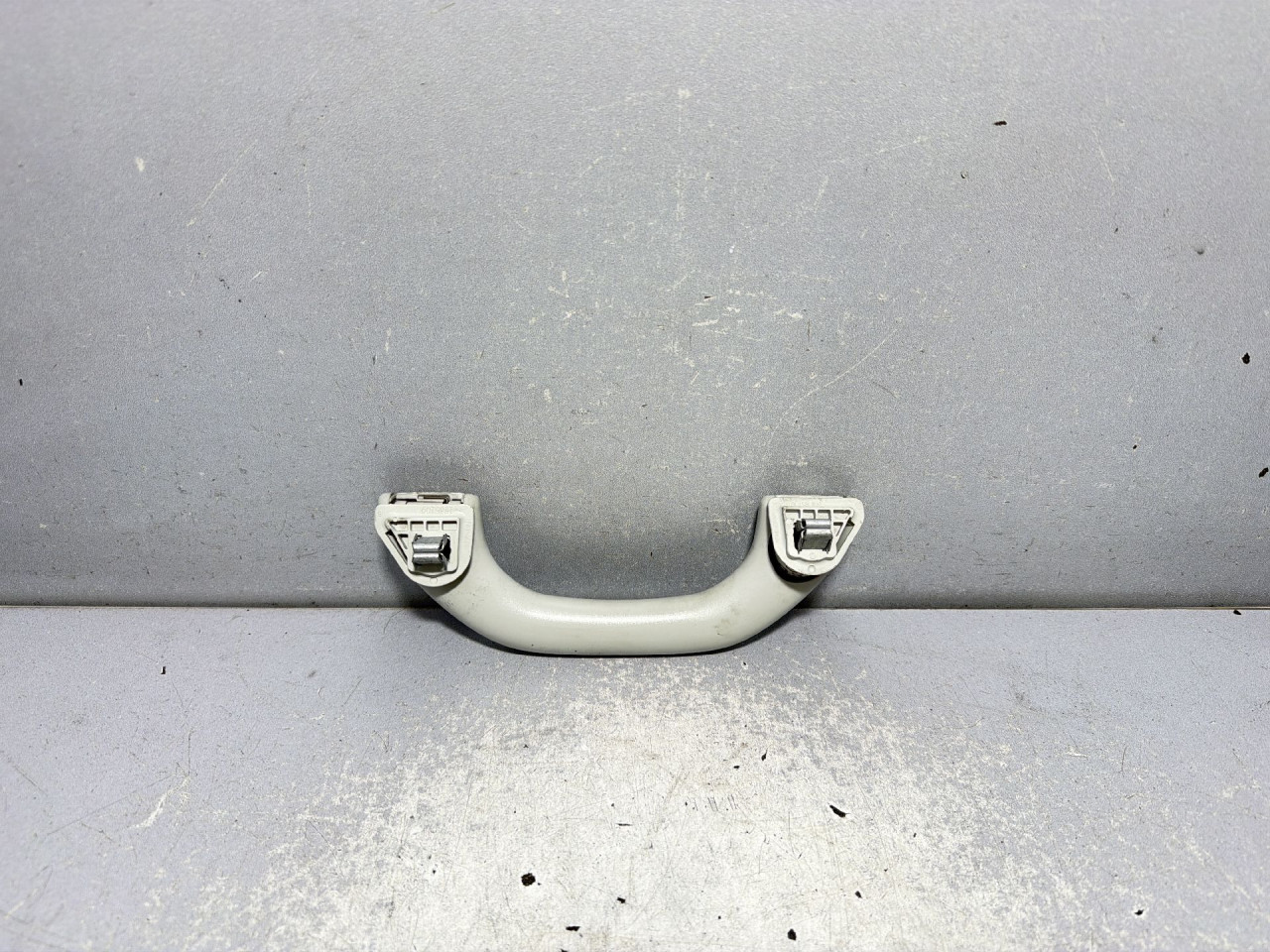 DIJELOVI KROVNA RUCKA VW POLO > 09-14 1.6 1K8857607
