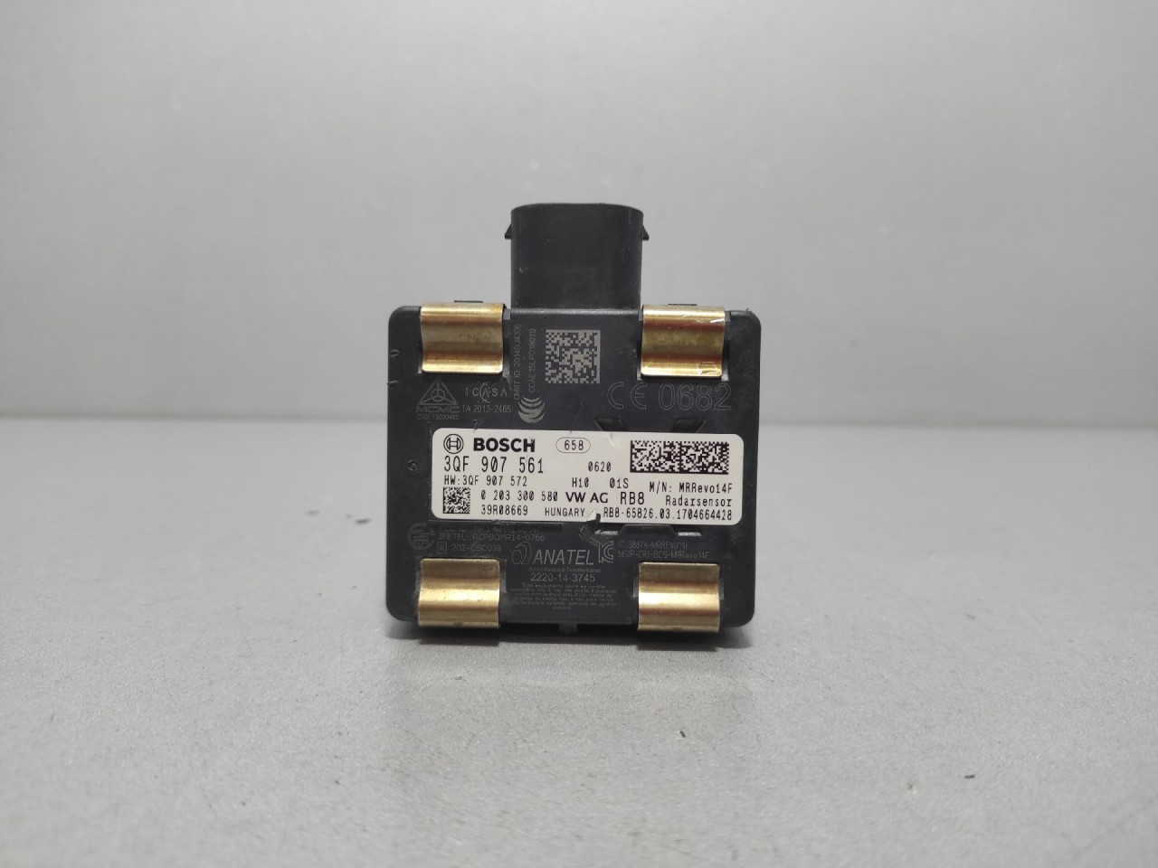 DIJELOVI RADAR SENZOR VW GOLF 7 > 12-16 3QF907561