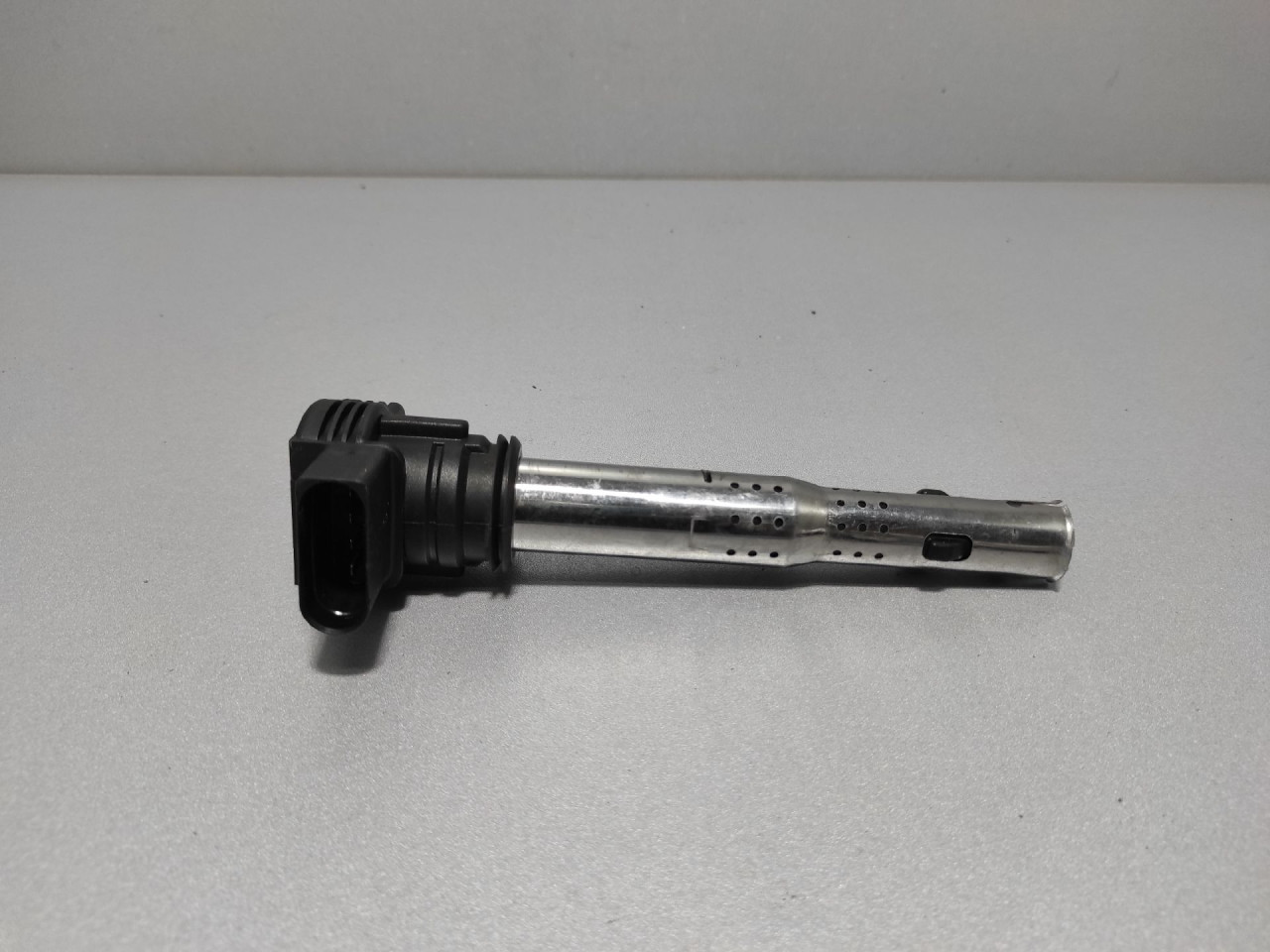 DIJELOVI BOMBINA AUDI A4 (B7) > 04-07 07K905715D