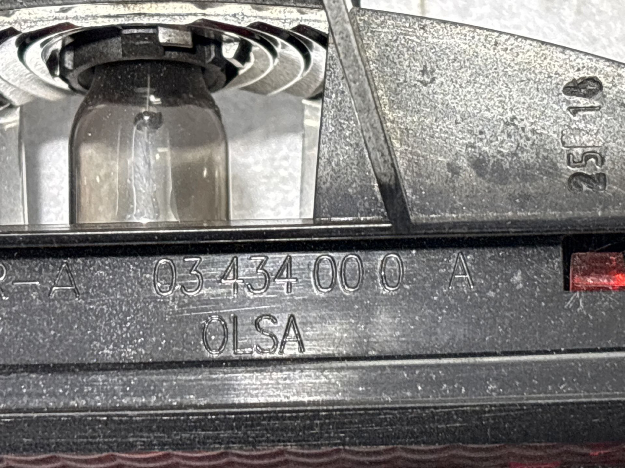 TRECE STOP SVJETLO DACIA DUSTER > 13-17 03434000A