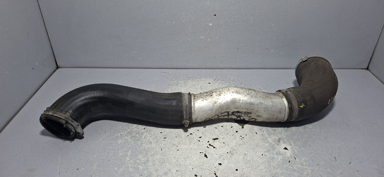 DIJELOVI CRIJEVO VOLVO V40 > 12-16 2.0 31293915