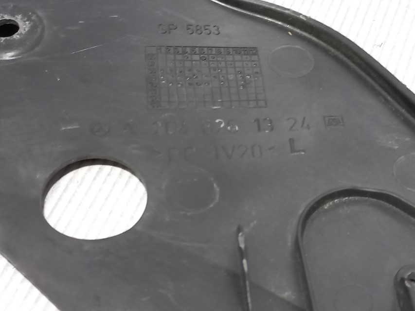 POKLOPAC FARA MERCEDES C KLASA (W204/S204) > 07-10 A204
