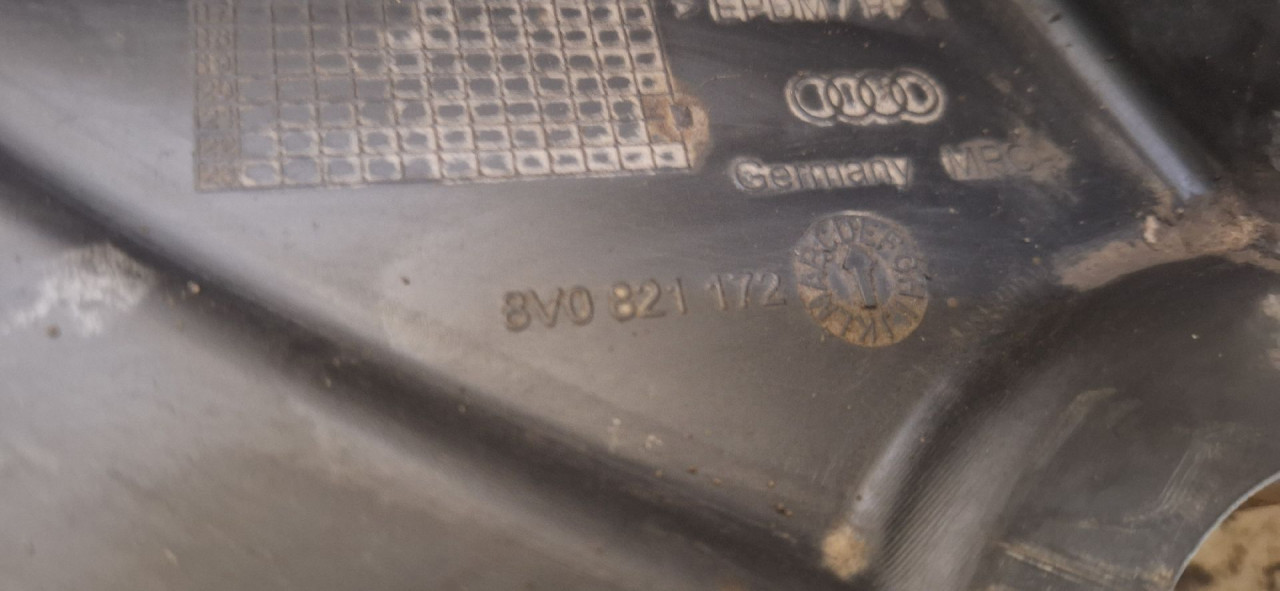 UNUTRASNJI BLATOBRAN AUDI A3 (8V1/8VA) > 12-16 8V082117