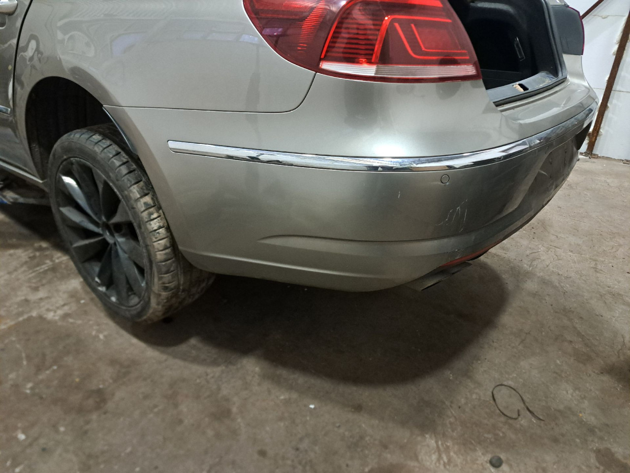 DIJELOVI BRANIK VW PASSAT CC > 12-17