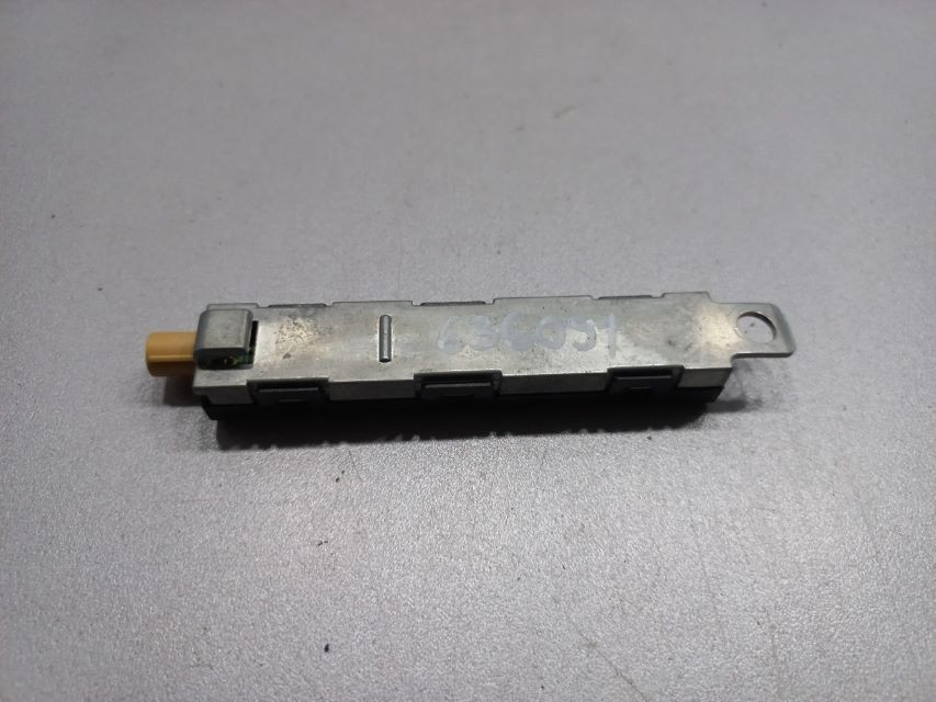 DIJELOVI ANTENA VW TIGUAN > 11-15 5N0035552L
