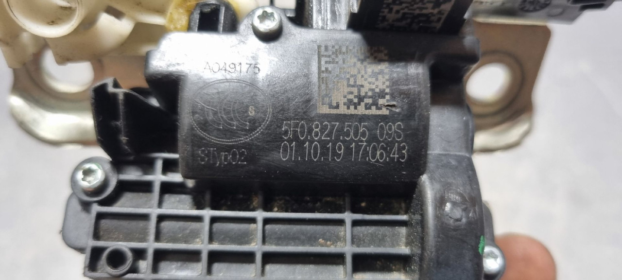 DIJELOVI BRAVA GEPEKA SEAT ATECA > 16-20 5F0827505