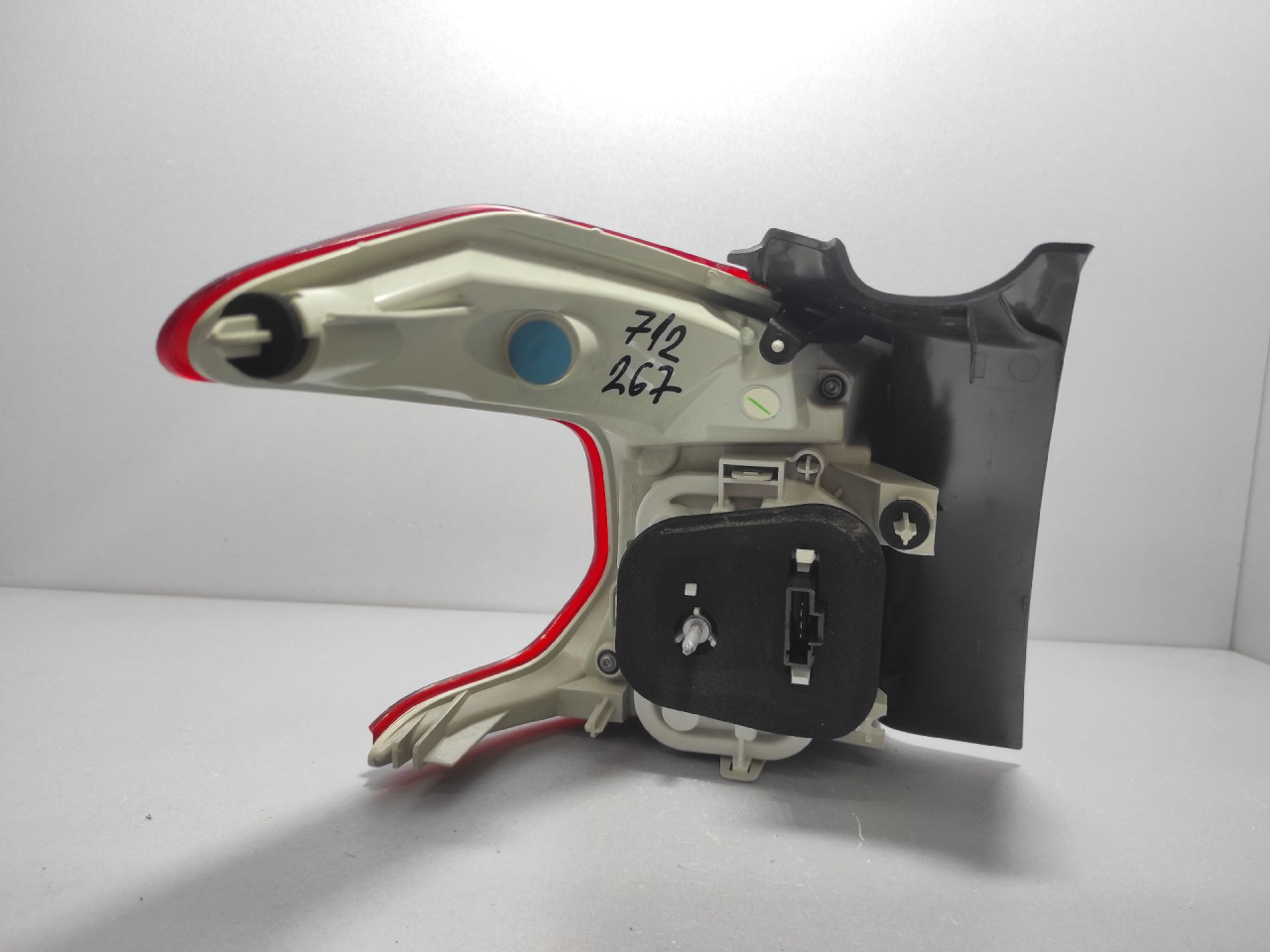 STOP SVJETLO PEUGEOT 2008 > 13-16 9678074380