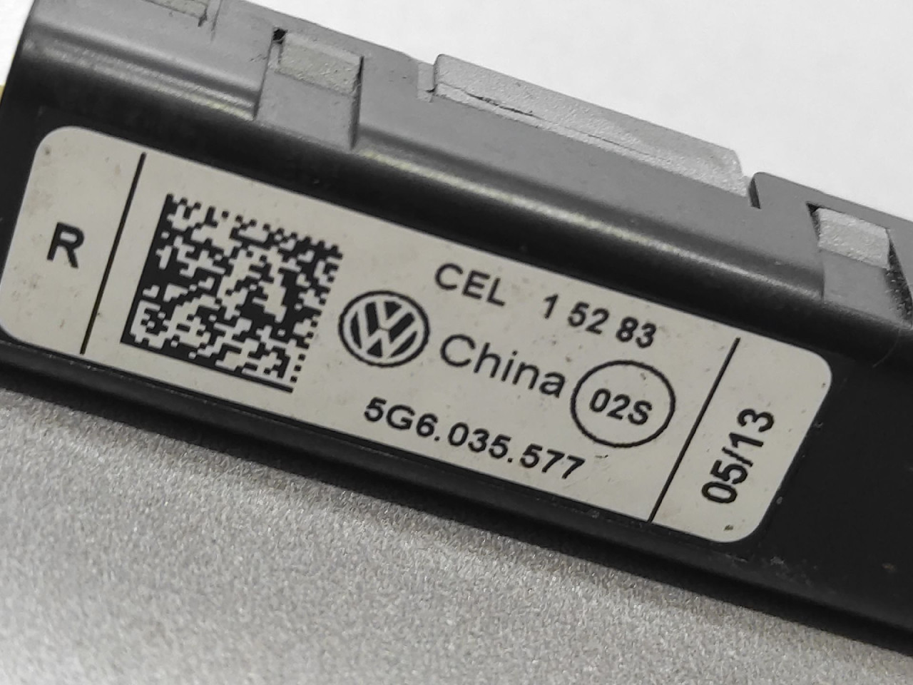 DIJELOVI ANTENA VW GOLF 7 > 12-16 5G6035577