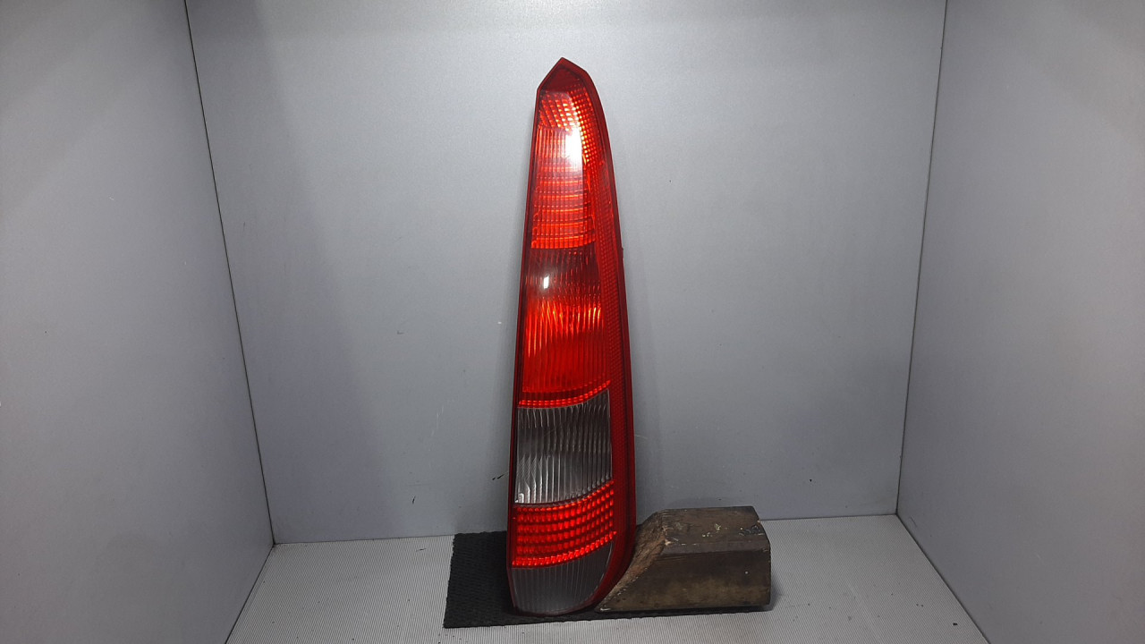 STOP SVJETLO FORD FIESTA > 02-05 2S6113A602B