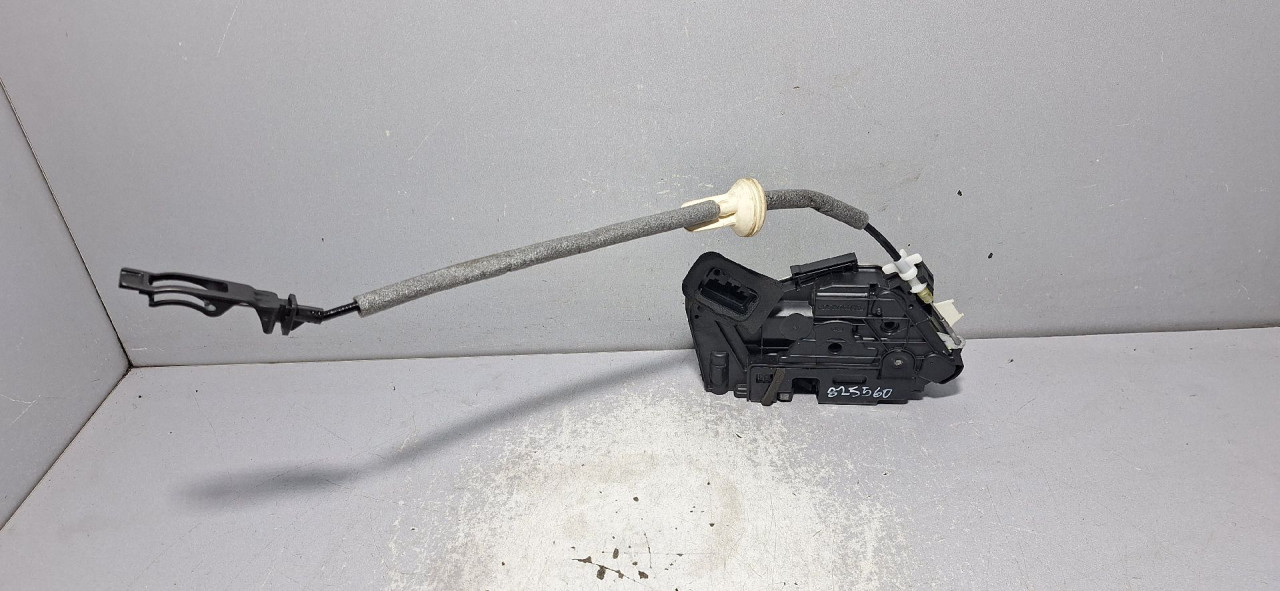 DIJELOVI BRAVA VRATA VW GOLF 7 > 12-16 5K2837015D