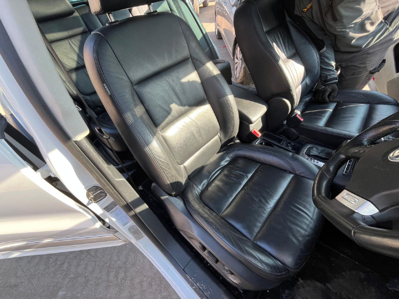 DIJELOVI SJEDISTA VW TIGUAN > 07-11 2.0