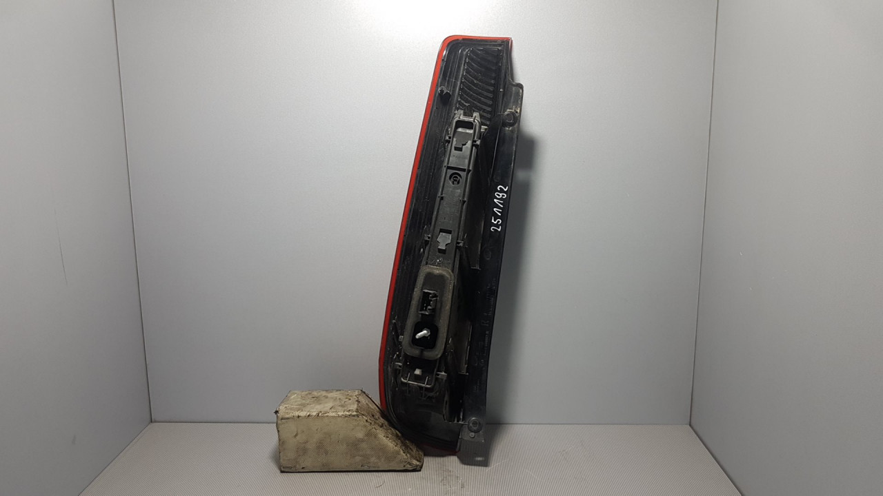 STOP SVJETLO FORD FIESTA > 02-05 2S5113A602A