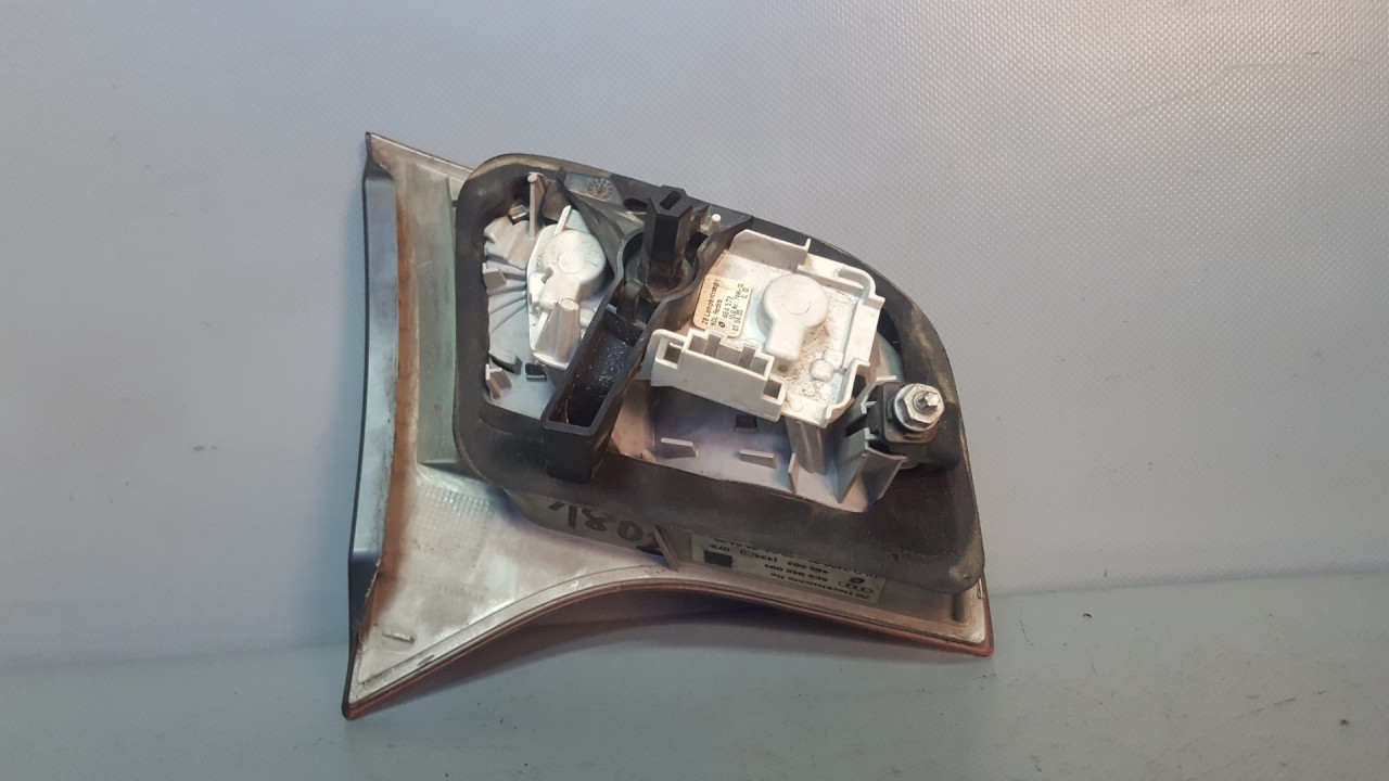 STOP SVJETLO AUDI A4 (B7) > 04-07 AD022016 8E9945094