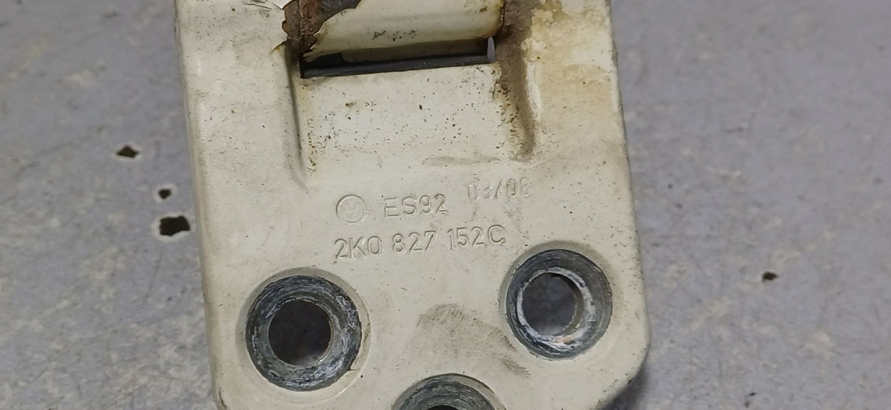 DIJELOVI BAGLAMA VW CADDY > 03-10 2K0827152C