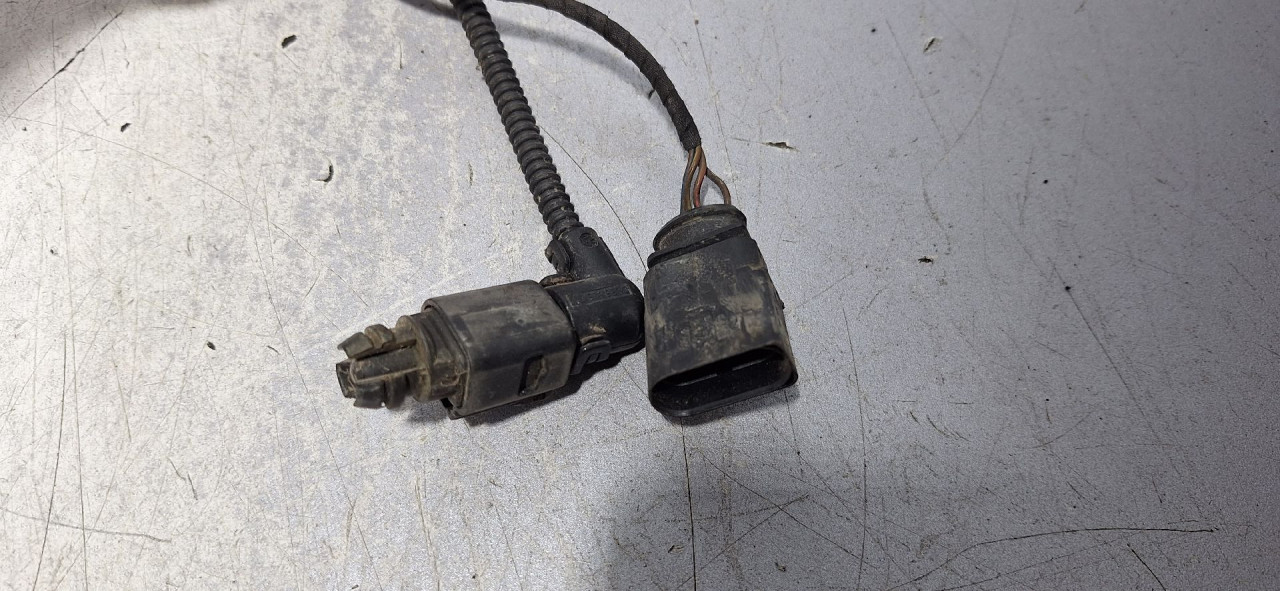 DIJELOVI BRAVA HAUBE VW PASSAT B6 > 05-10