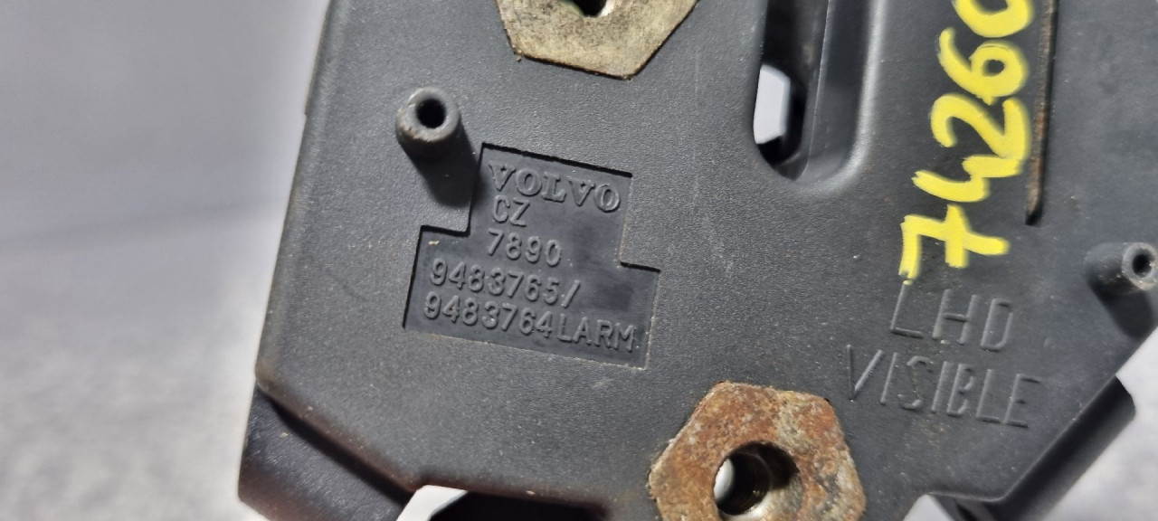 DIJELOVI BRAVA HAUBE VOLVO S70/V70 > 00-04 9483765