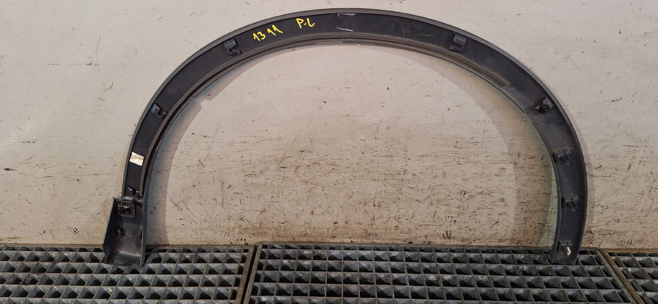 DIJELOVI RUB BLATOBRANA AUDI Q3 > 18- 83A853717