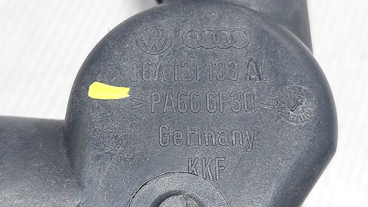 KUCISTE TERMOSTATA VW GOLF 6 > 08-12 06A121133AL