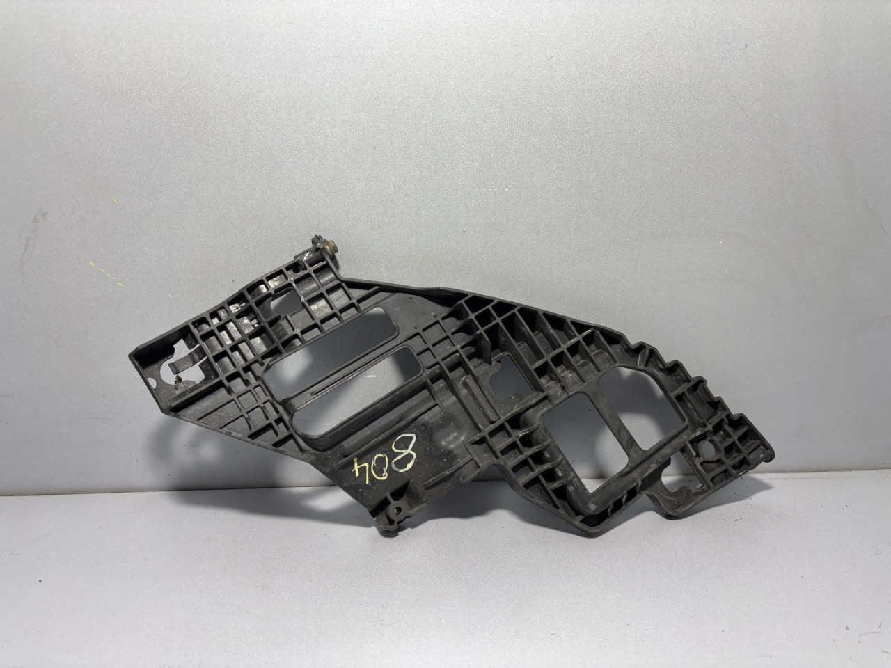 DIJELOVI NOSAC FARA VW GOLF 6 > 08-12 1.6 5K0807228A