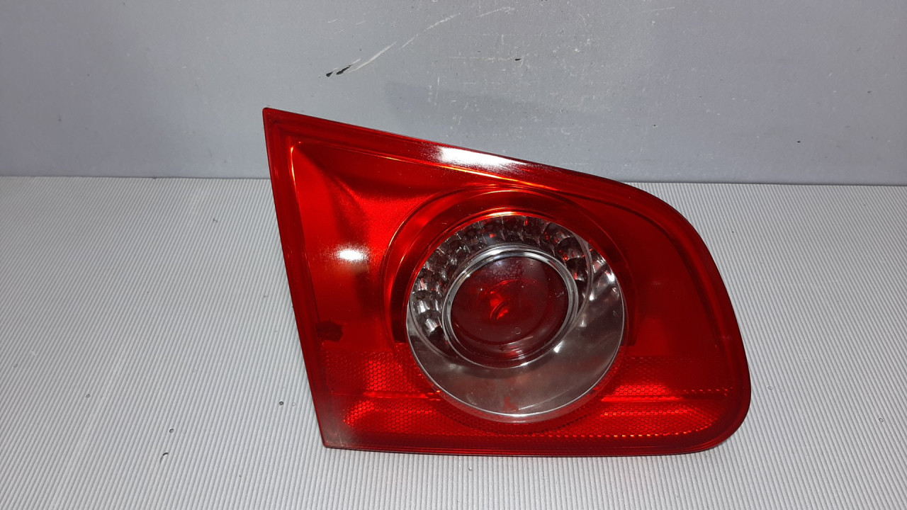 STOP SVJETLO VW PASSAT B6 > 05-10 3C9945093