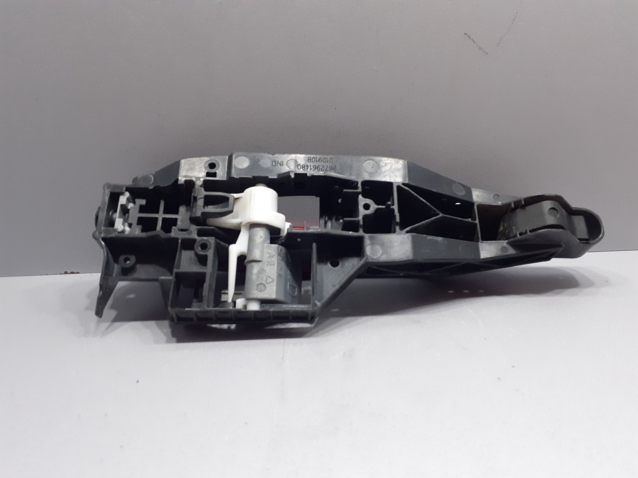 RUCKA VRATA PEUGEOT 207 > 06-09 9672961480