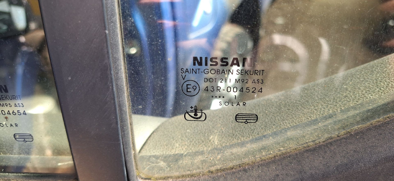 DIJELOVI STAKLO NISSAN NAVARA PATHFINDER > 10-15