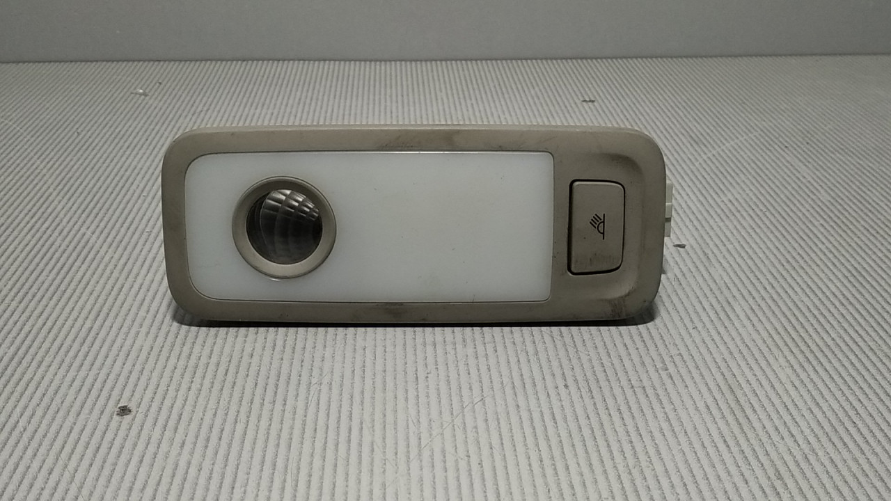 DIJELOVI RASVJETA U KABINI AUDI Q5 > 12-16 8R0947291