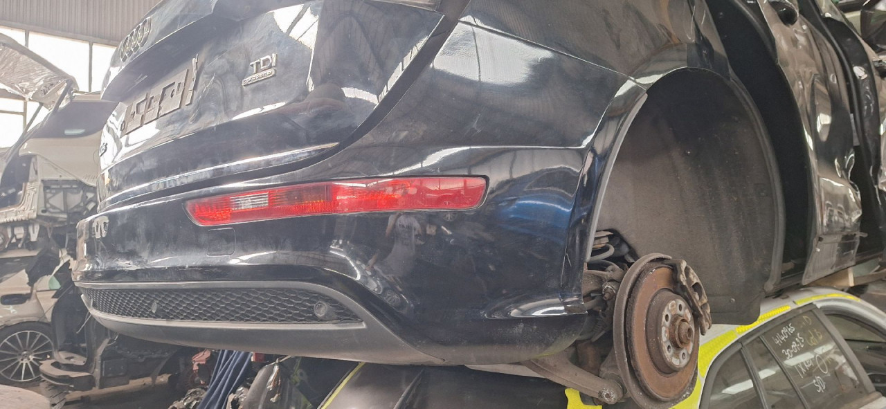DIJELOVI BRANIK AUDI Q5 > 12-16 8R0807303BGRU