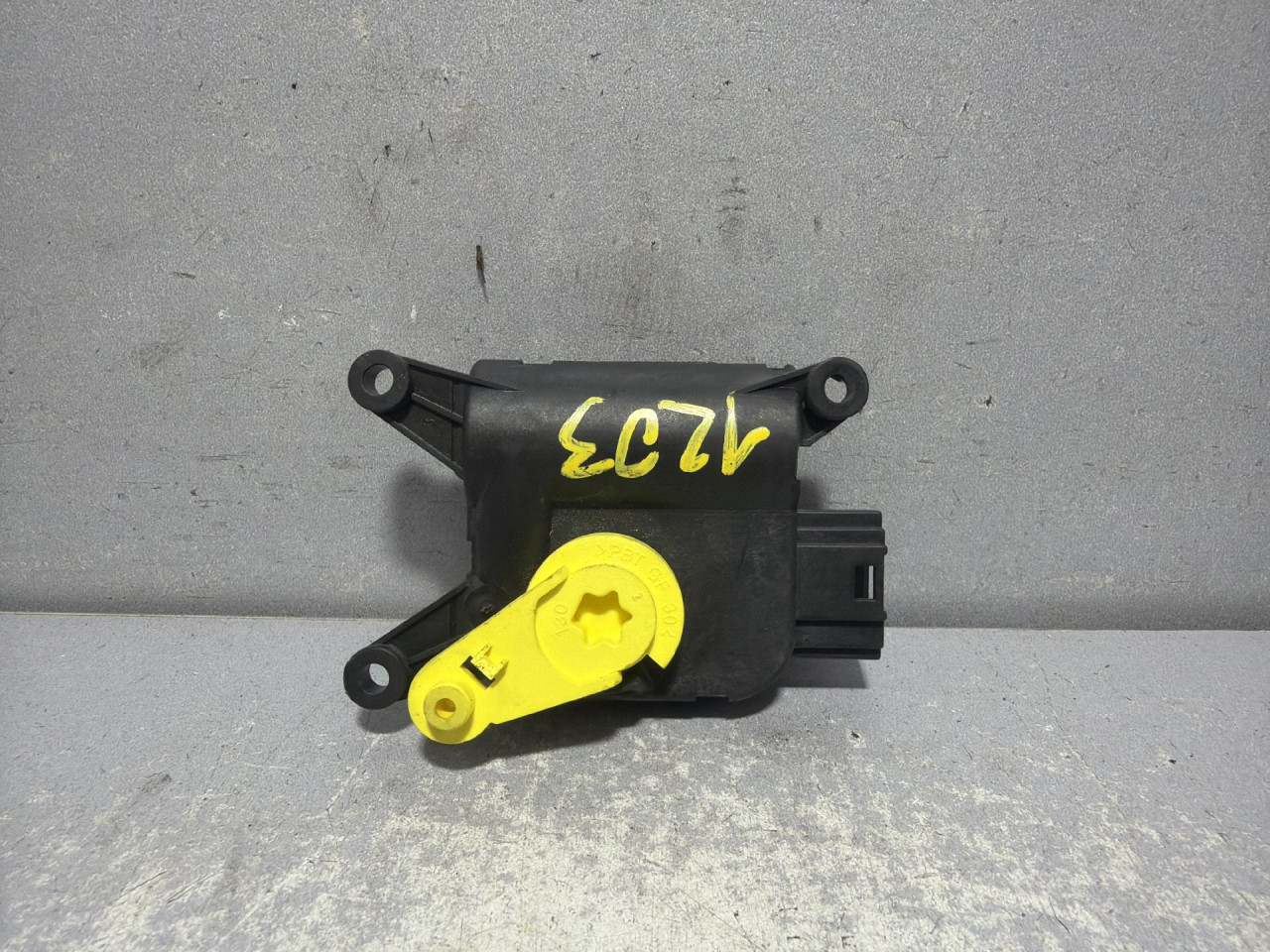 DIJELOVI MOTORIC KLAPNE VW TIGUAN > 11-15 1K2907511C