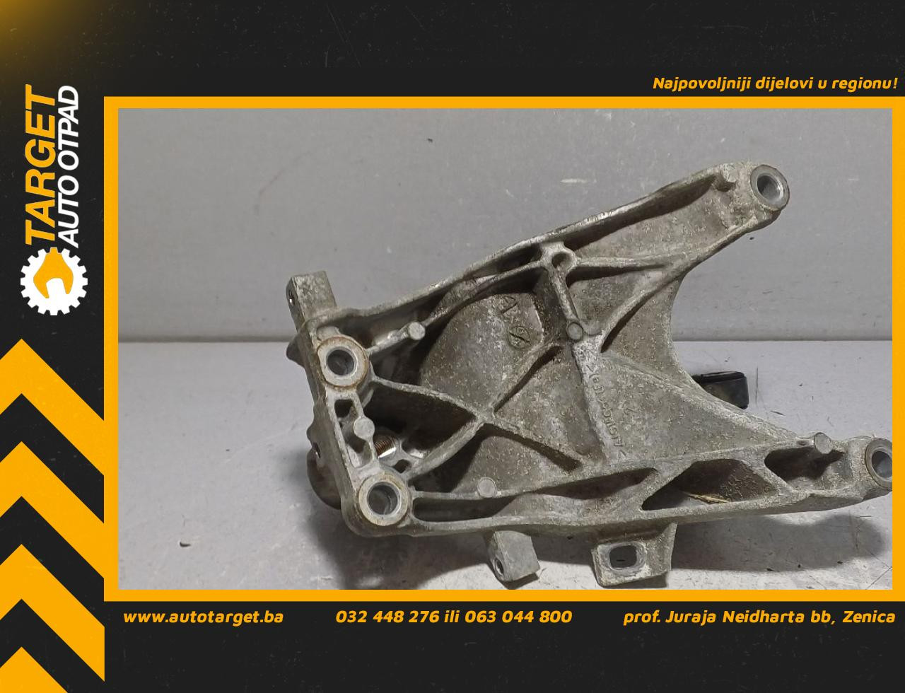 DIJELOVI NOSAC MOTORA AUDI A4 (B9) > 15-18 2.0 4M0199308AD
