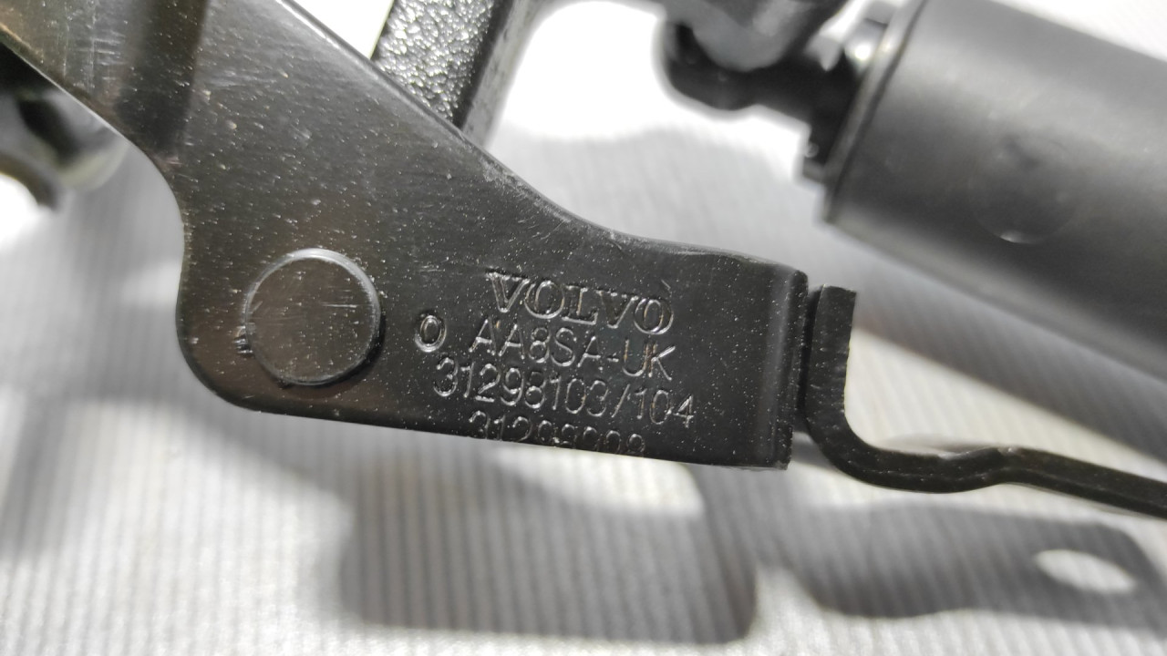 DIJELOVI BAGLAMA GEPEKA VOLVO V70 > 14-16 31298103