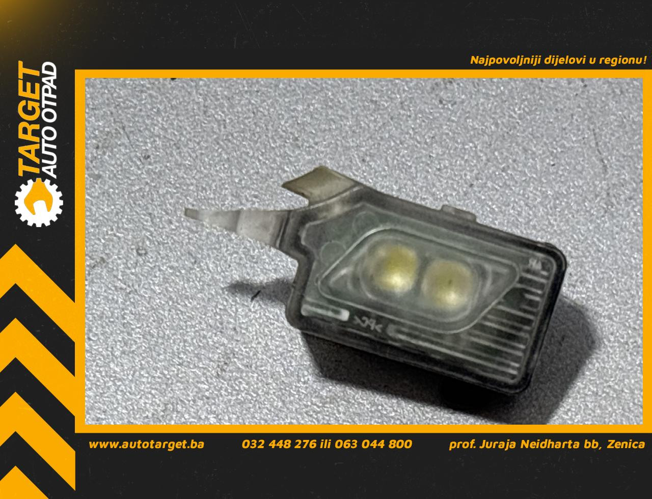 DIJELOVI RASVJETA U KABINI AUDI A4 (B9) > 19- 3.0 8W0947134