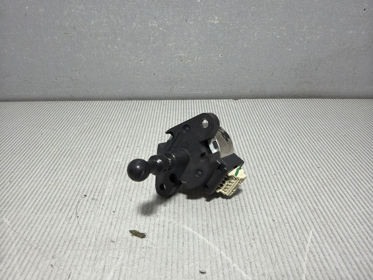 DIJELOVI VENTIL AUDI Q5 (FY) > 17 - 20  3.0