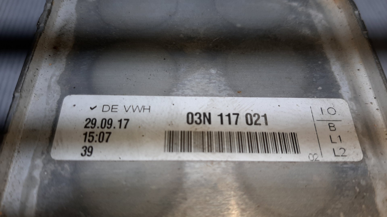DIJELOVI HLADNJAK ULJA VW GOLF 7 > 12-16 03N117021