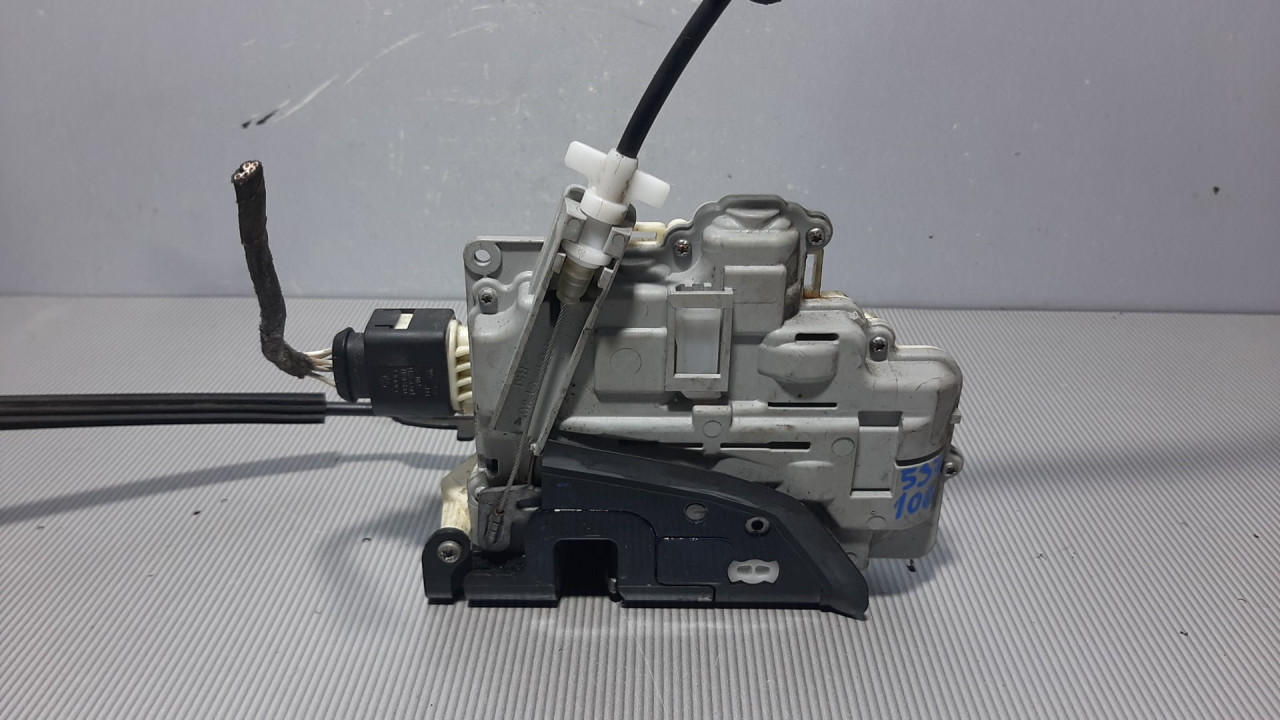 BRAVA VRATA VW PASSAT B6 > 05-10 3C1837016A