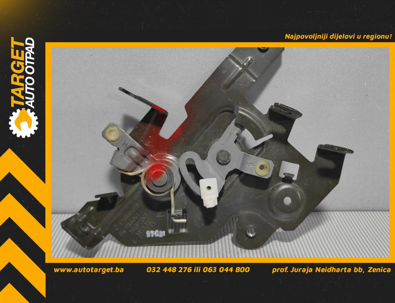 DIJELOVI BRAVA VRATA OPEL VIVARO > 01-07 8200004828