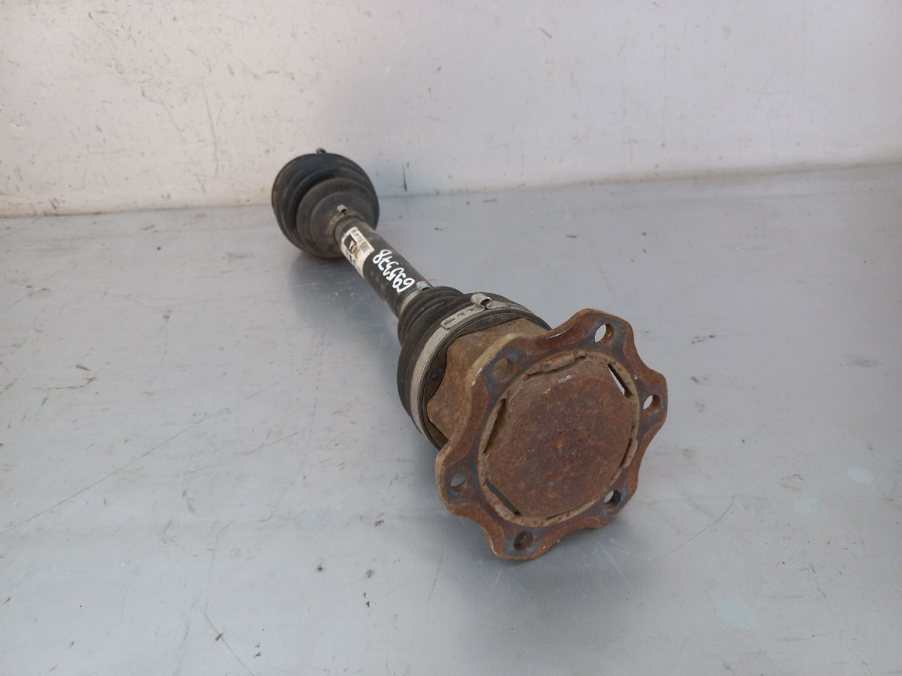DIJELOVI POLUOSOVINA AUDI A4 (B8) > 12-15 2.0 8K0407271AL