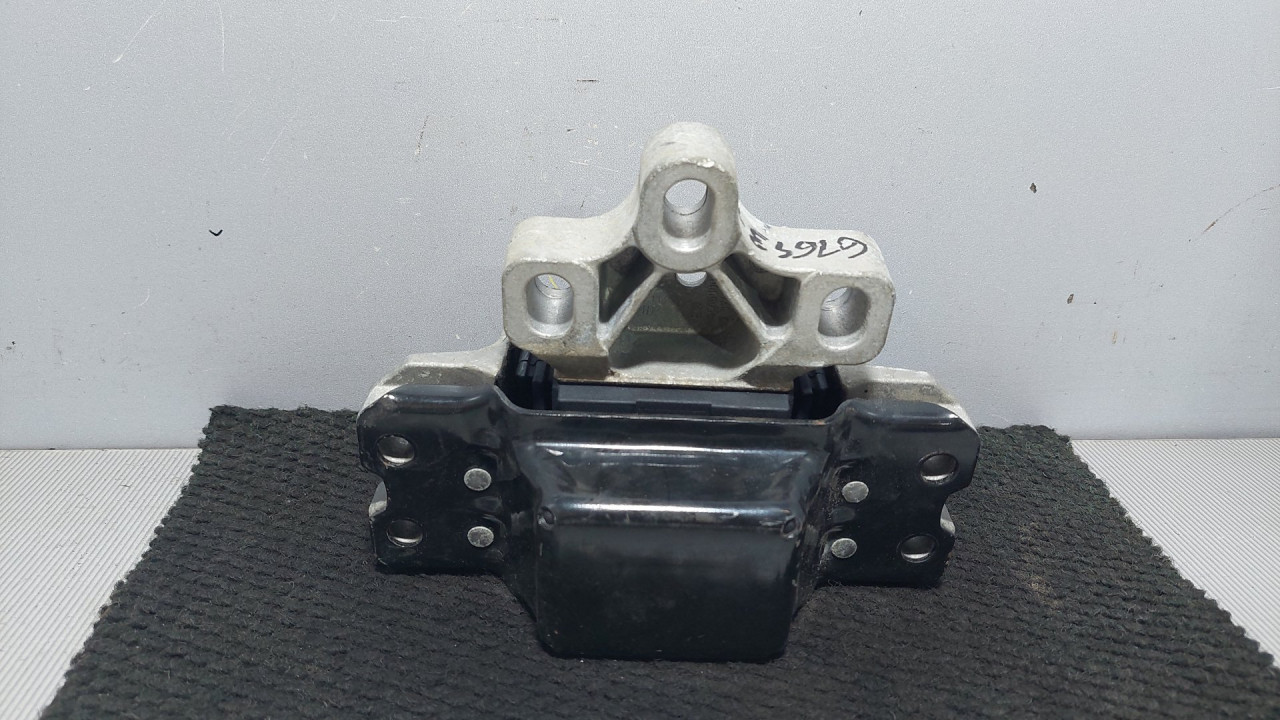 DIJELOVI NOSAC MOTORA VW CADDY > 03-10 1K0199555