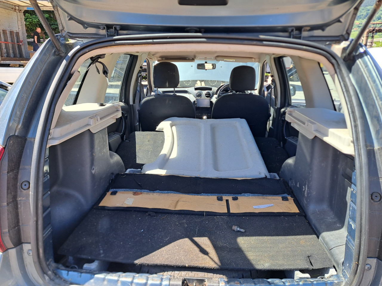 DIJELOVI DACIA DUSTER 4X4 1.5 DIZEL 2014 MJENJAC MOTOR D002220