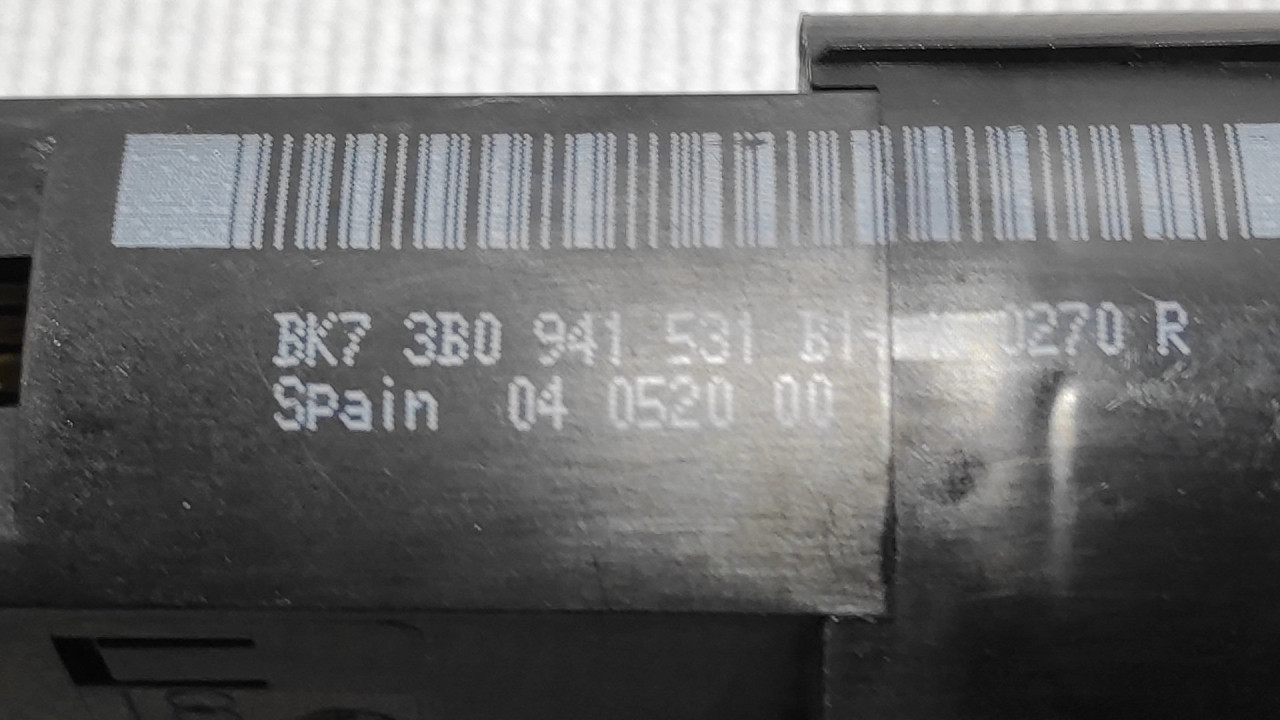 PREKIDACI SVJETLA SKODA OCTAVIA > 97-00 3B0941531