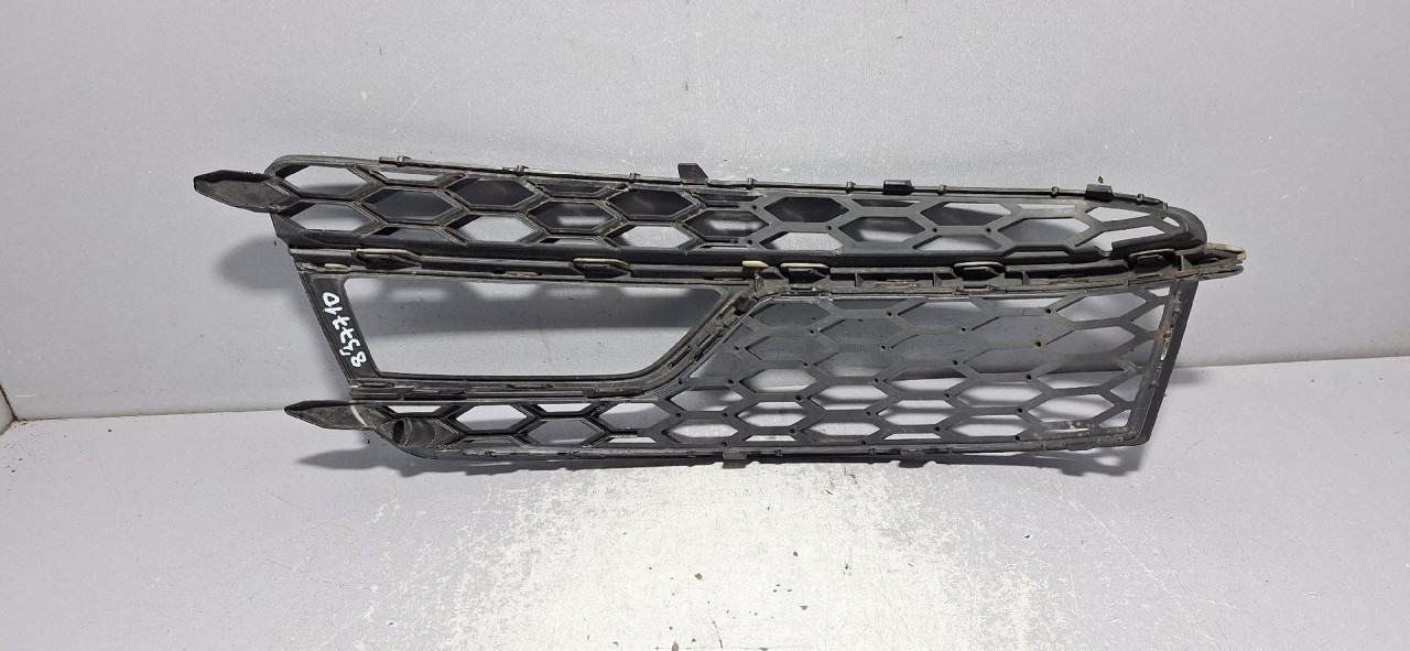 RESETKA BRANIKA AUDI A5 (8T) SPORTBACK > 11-17 8T0807682K01C
