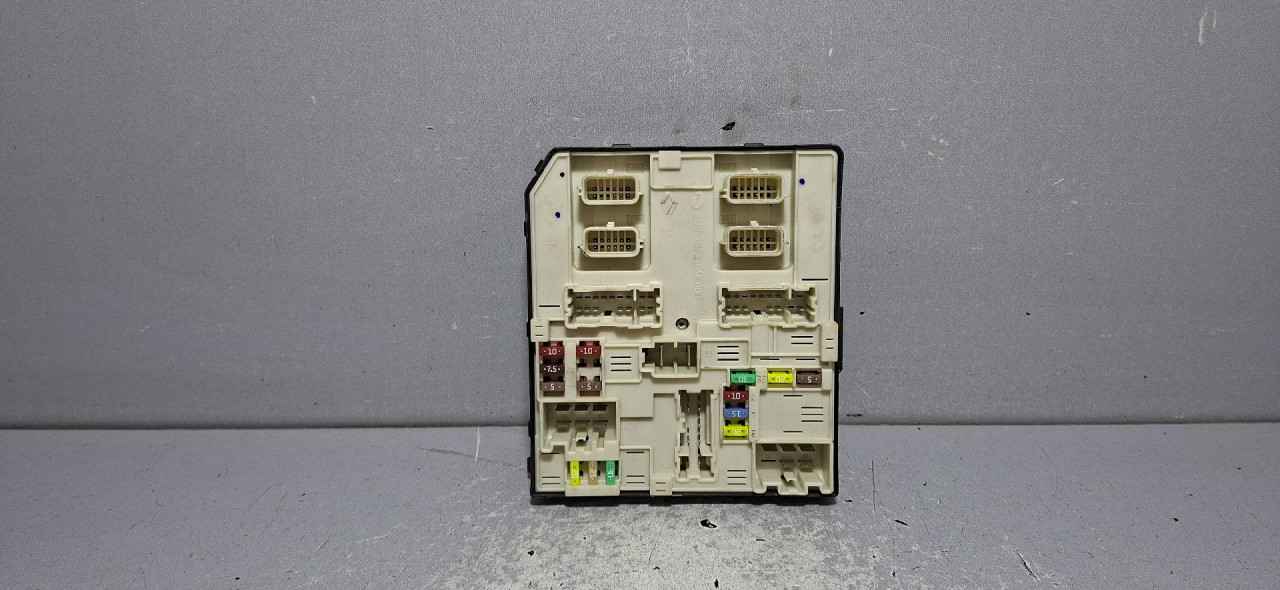 DIJELOVI ELEKTRONIKA MODUL RENAULT MASTER > 14- 284B67570R