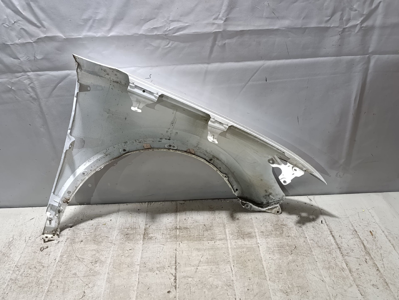 DIJELOVI BLATOBRAN AUDI Q3 > 18- 83A821119