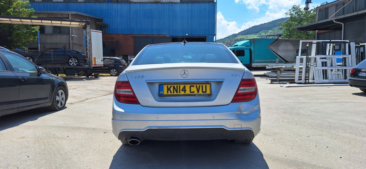 DIJELOVI MERCEDES C KLASA C220 C204 CDI 2014 MJENJAC MOTOR 651911