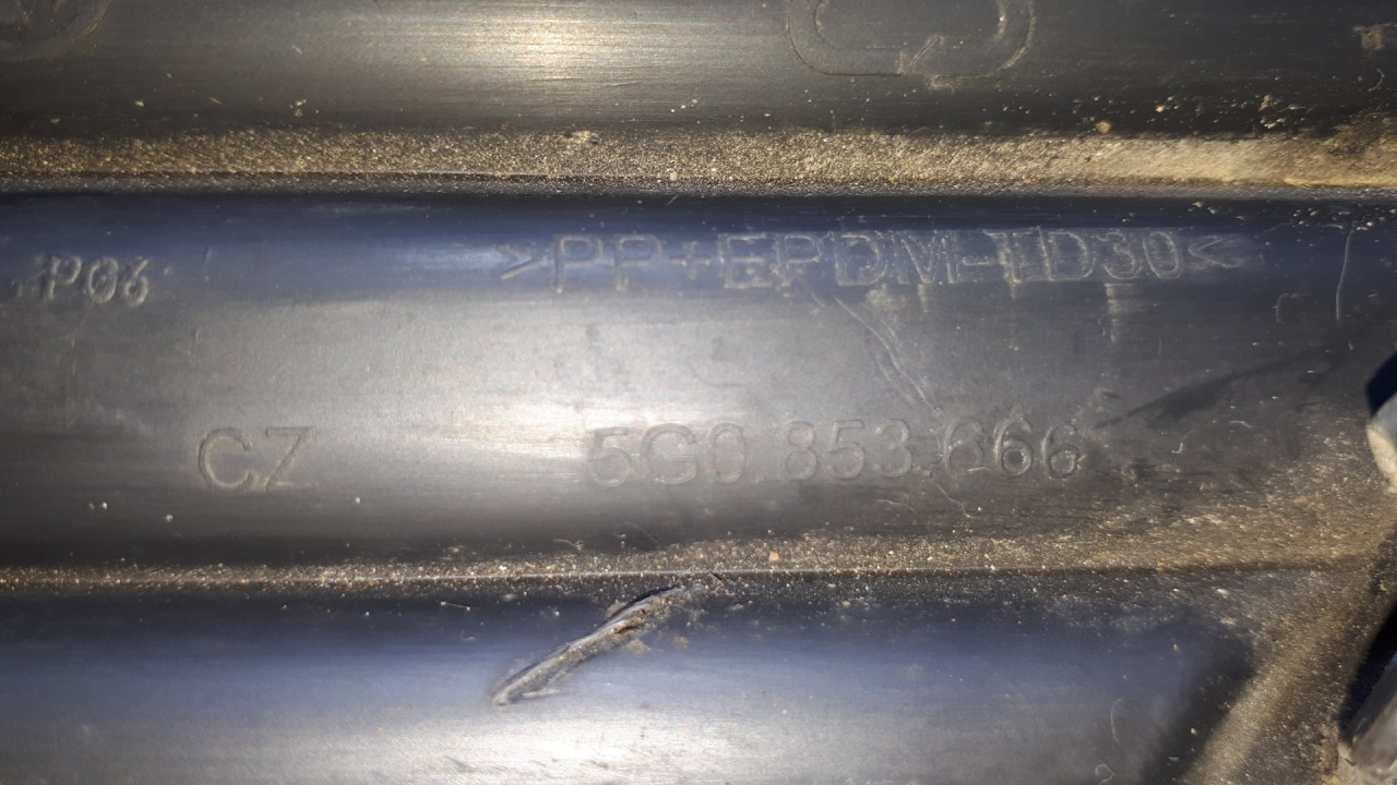 PLASTIKA BRANIKA VW GOLF 7 > 12-16 5G0853666